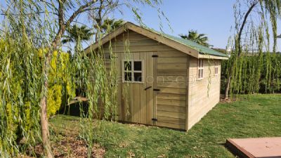 İZMİR URLA AHŞAP KULÜBE